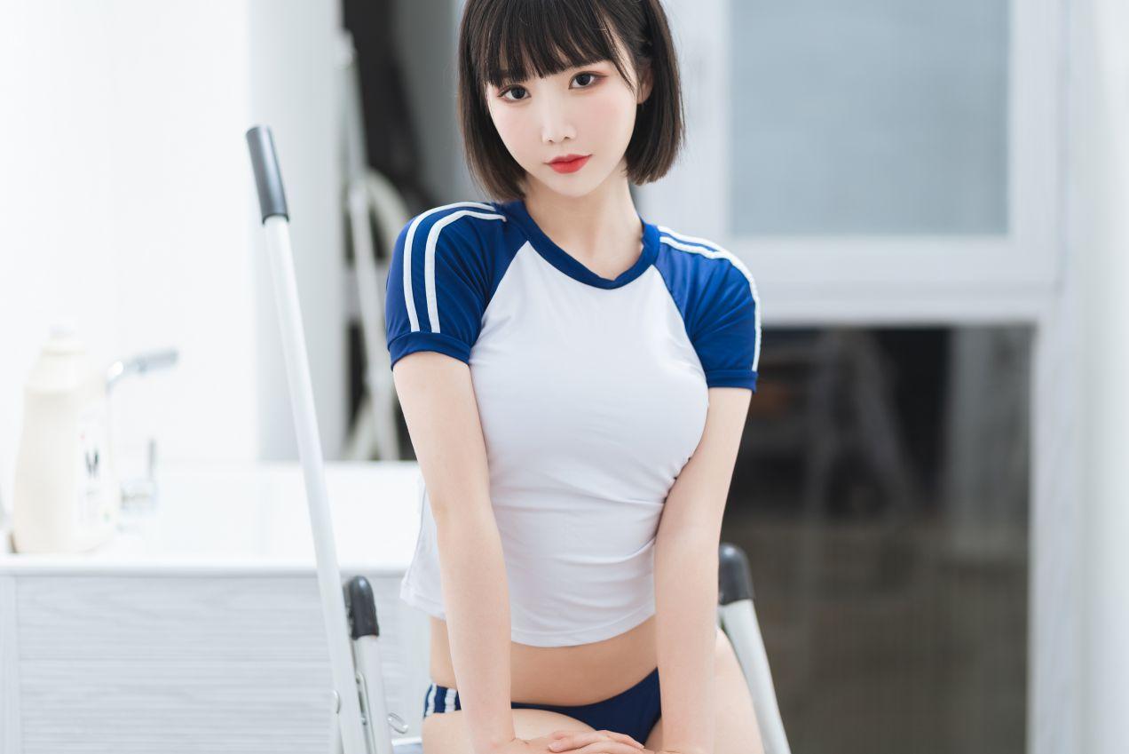 人气动漫Coser@面饼仙儿 体操服 [24P111MB]
