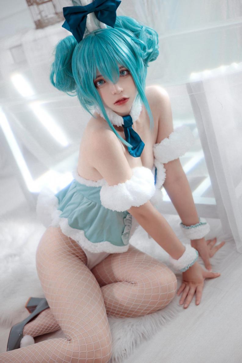 网紅Coser@疯猫ss miku初音兔女郎 [25P343MB]