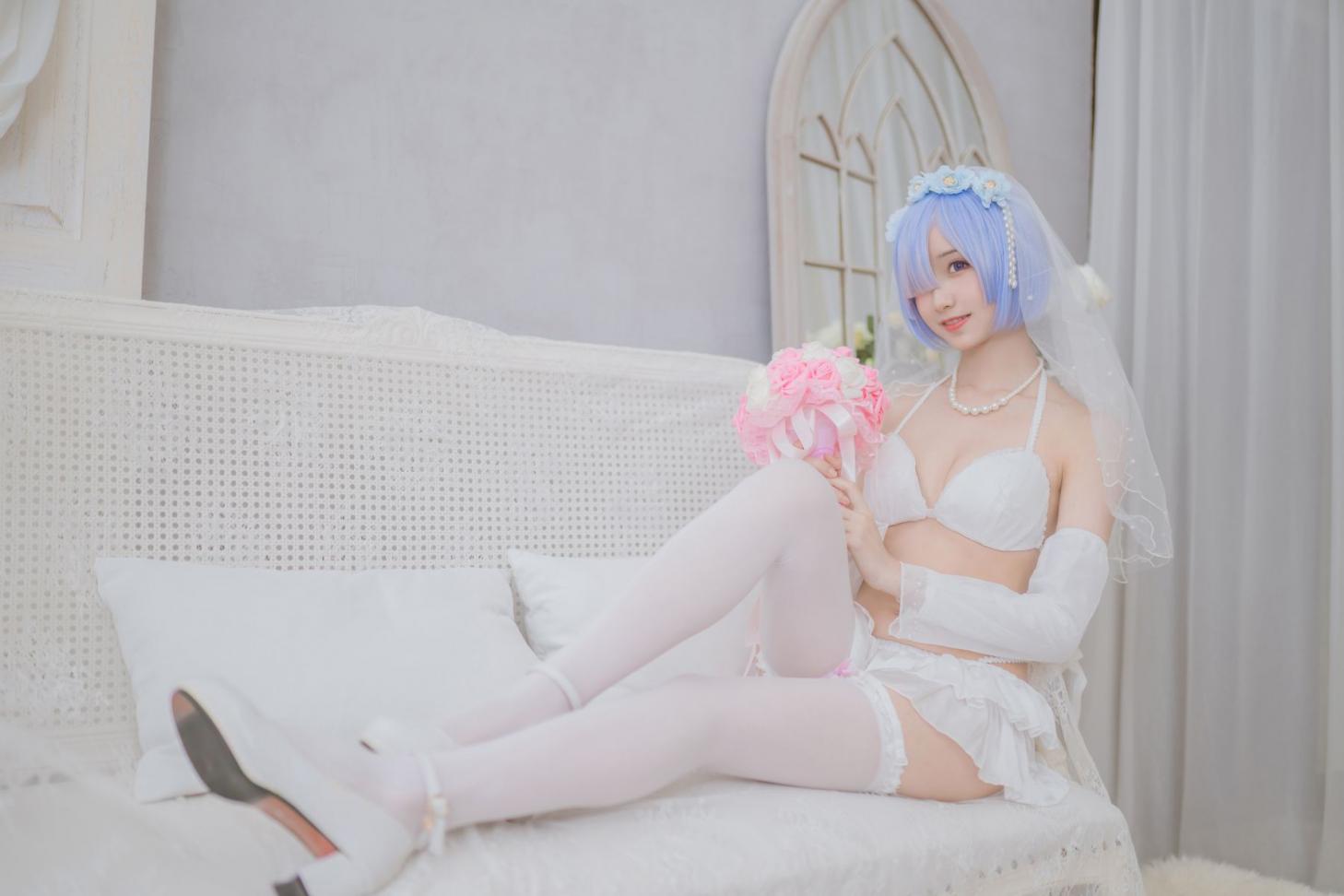 网紅Coser@木绵绵OwO 蕾姆婚纱 [30P2MB] - 图片2