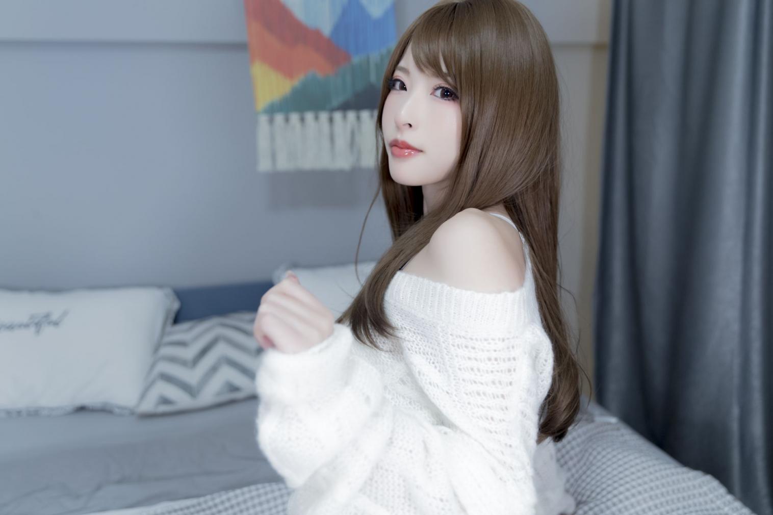 知名动漫博主@清水由乃 嘿丝毛衣 [42P1V377MB] - 图片5