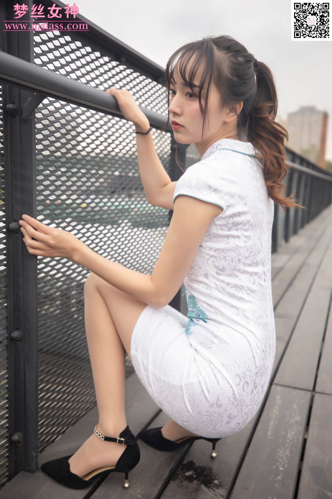 [MSLASS梦丝女神] - 玥玥 工业区的旗袍 [903 MB] - 图片2