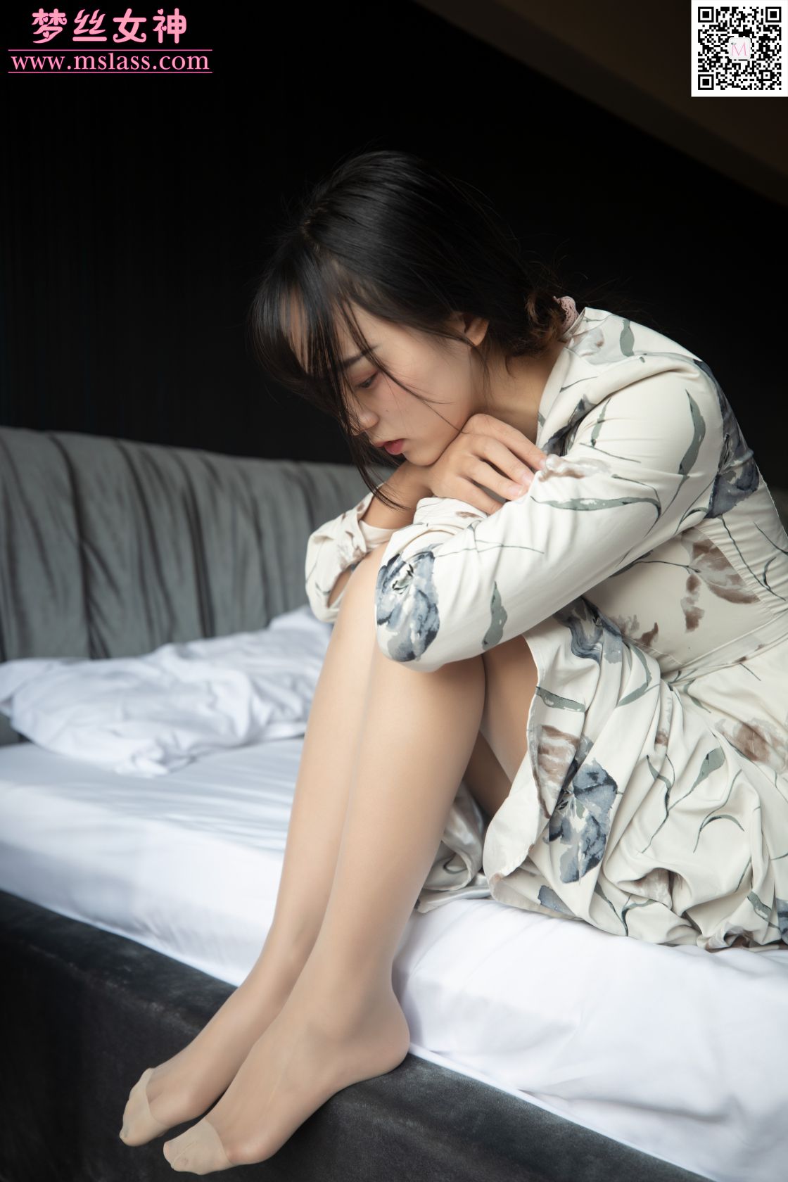 [MSLASS梦丝女神] - 玥玥 长裙的美人坯子 [639 MB]