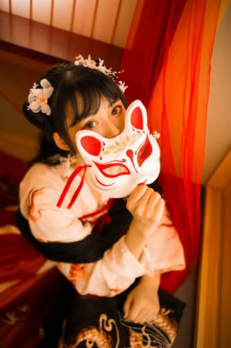 001 虫皿虫皿 龙母汉服 [16P60MB] - 图片2