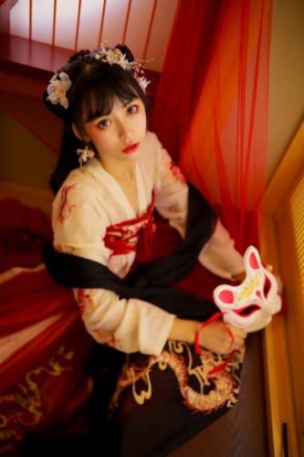 001 虫皿虫皿 龙母汉服 [16P60MB] - 图片5