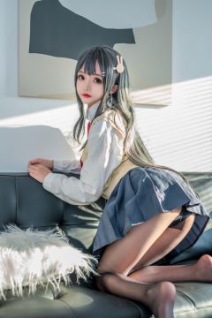 人气动漫博主@日奈娇 麻衣校服 [73P849MB] - 图片8