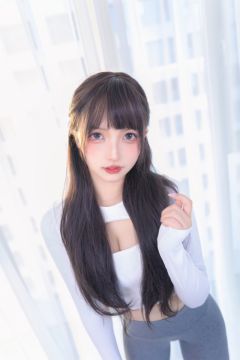 神楽坂真冬写真-《瑜伽少女》[75P207MB] - 图片5