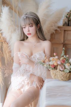 微博妹字@过期米线线喵 凡尔赛公主 [52P79MB] - 图片8