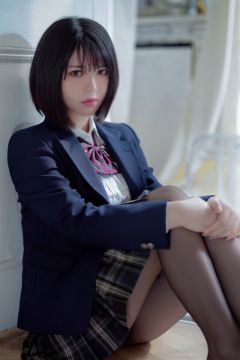 微博人气Coser@半半子 彼女の制服姿が好き [54P84MB] - 图片8