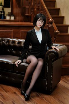 微博人气Coser@半半子 OL様 [37P108MB] - 图片3