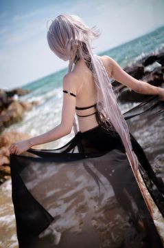 微博人气Coser@抖娘-利世 黑贞德泳装 [40P135MB] - 图片8